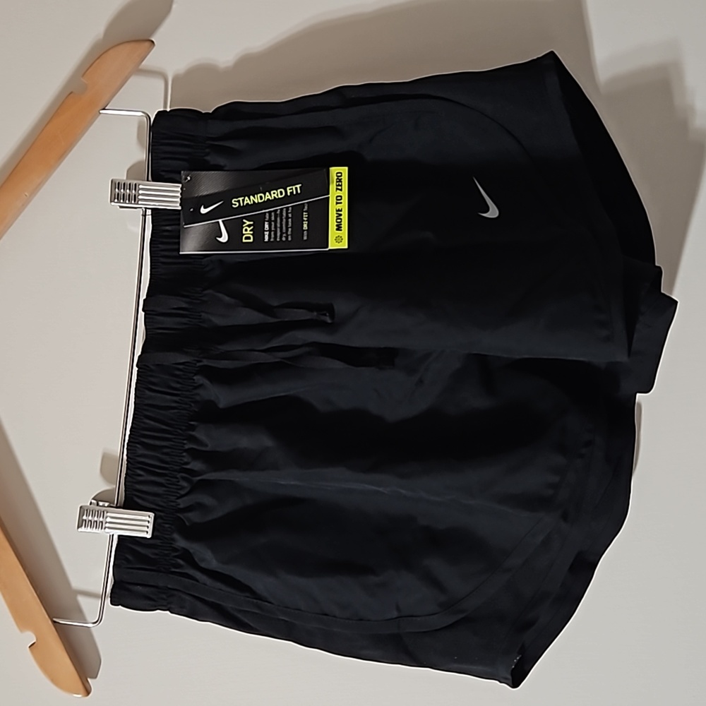 NWT Nike shorts sz S